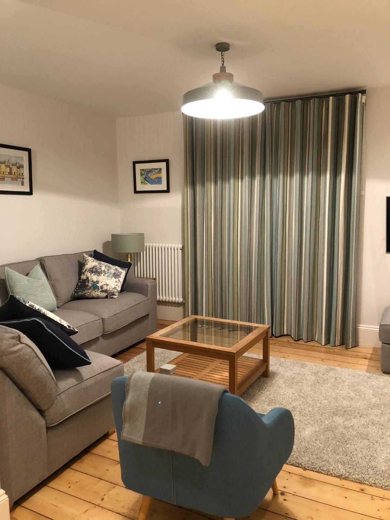 4 Quay View, * Looe